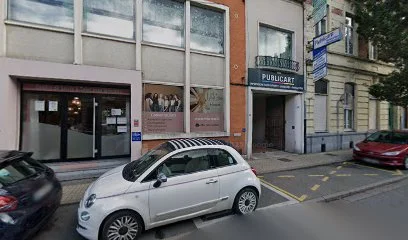 Laurie Bruzzone - Ostéopathe et posturologue - Villa Rosa