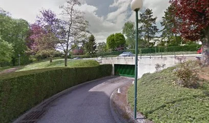 Ostéopathe à domicile Perinet Marquet Laura