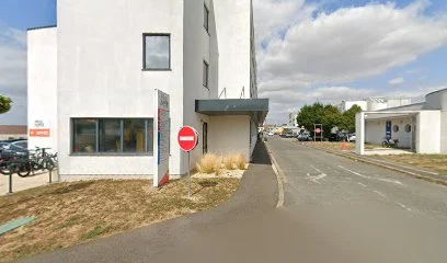 Laurie JAUFFRIT, Ostéopathe - Santé féminine, gynécologie, fertilité, grossesse, post-accouchement, pédiatrie, sénologie