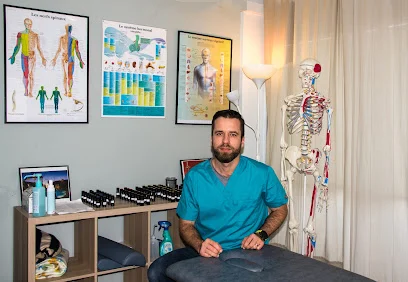 Alexandre Bigi ostéopathe à Toulon : Ostéopathe Bébé & Enfant, Ostéopathe du Sport, Ostéothérapie Méthode Bounine™