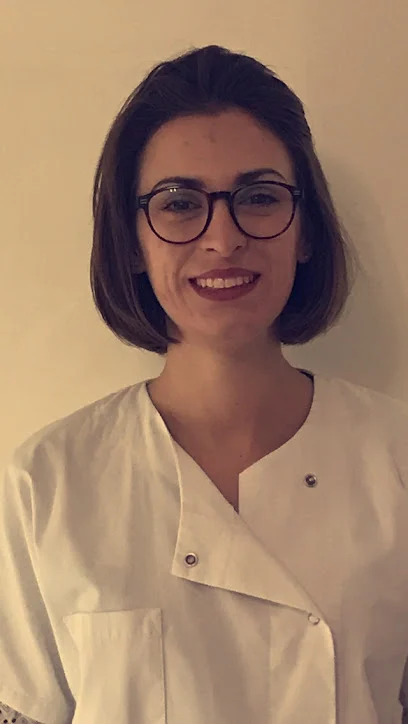 Alexia Lurion Ostéopathe DO 13006 Castellane- adulte, femme enceinte, nourrisson, enfant, et sportif