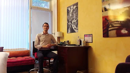 Alexis HUEZ Ostéopathe D.O. - Posturologue - RENATA FRANCA