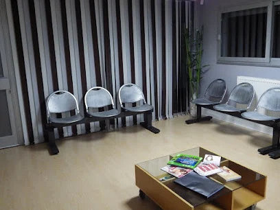 Aline Dorbon, Chiropracteur