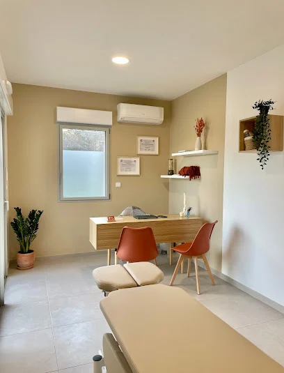 Anaïs DELOMIER - Ostéopathe Guilherand Granges : adultes, nourrissons, grossesses