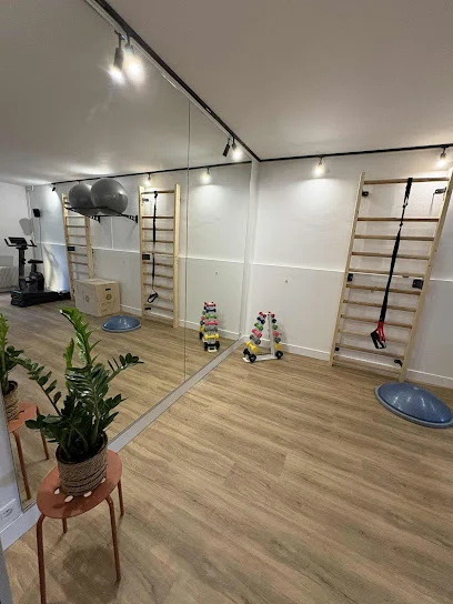 Bérénice Etienne: Kiné Rive Droite, Versailles