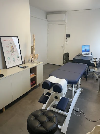 Cabinet de chiropraxie Axis Vitae - Célia Houhou Chiropracteur