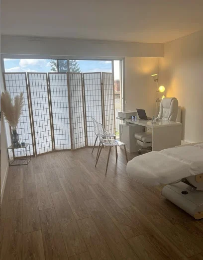 Célia Bazin - Kinésithérapeute - Santé de la femme - Chelles