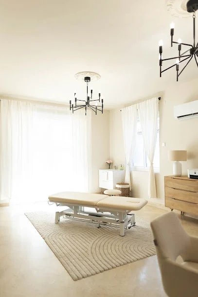 Chloé MUCHEMBLED-ACHARD, Ostéopathe D.O