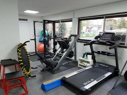 Christelle CHARNIN - Ostéopathe D.O Issy-les-Moulineaux - Kinésithérapeute D.E - Cours de Pilates