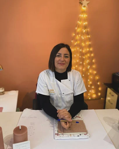 Cindy CECINI – Sage-femme & Ostéopathe à Toulon