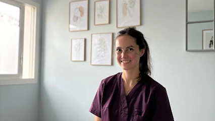 Daphné Eclache, Ostéopathe DO, Thérapeutique bain bébé