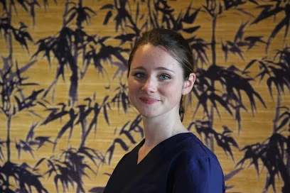 DUCROZ Lucile ostéopathe D.O.- Lanester- La Ruche des soins