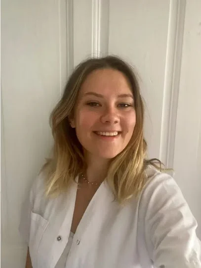 Elise Coyeaud Ostéopathe