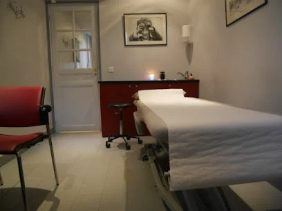 Emmanuelle Lellouche Ostéopathe Levallois