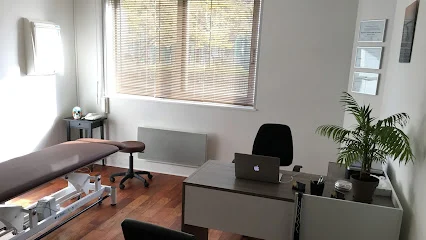 Fabien Oudinet Ostéopathe La Défense - Iris