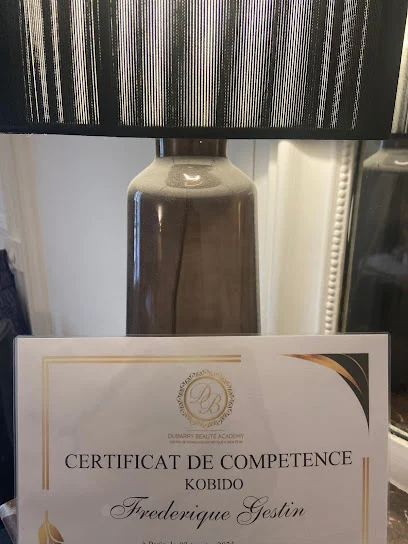 frederique gestin kinesitherapie maxillo faciale et linguale/ massage Kobido /facialiste