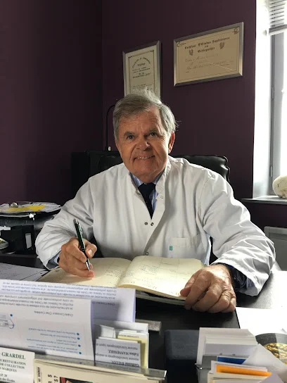 GOURNAY Gil : OSTEOPATHE-ACUPUNCTEUR ELECTRONIQUE