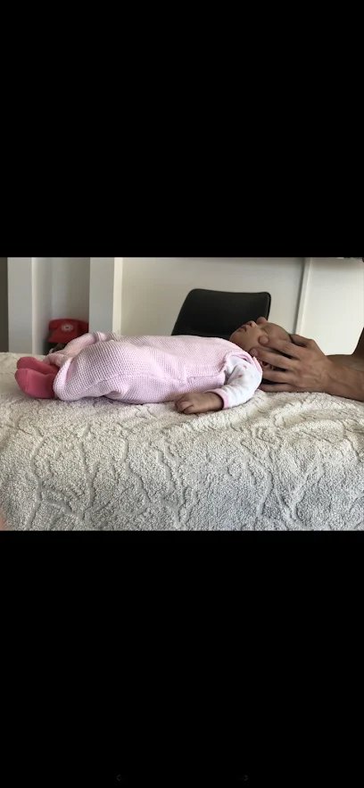 Guillaume Weil Ostéopathe D.O point du jour. Cabinet Benedict Tessier