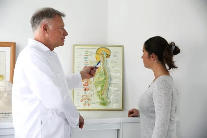 Jacques LELANDAIS, D.C chiropracteur à Dinard