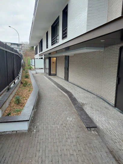 Julia LESTIENNE Ostéopathe D.O.