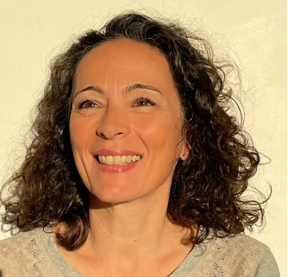Julie Justafré Ostéopathe D.O. Femmes-Bébés-Enfants