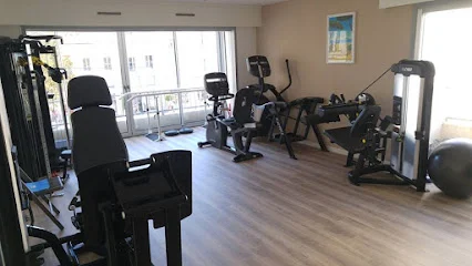 Kinésithérapeute Spécialisé Traumatologie du Sport/Course a pied/EPAULE/GENOU/CHEVILLE/DOS/MARRO Bastien