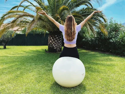 Laurane DIAS - Soins kiné - Gym Ecole du dos - Thérapie viscérale Herblay