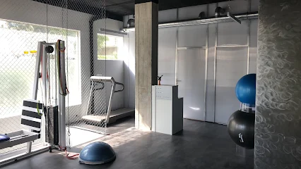 Lozach Yohann - OSTEOPATHE