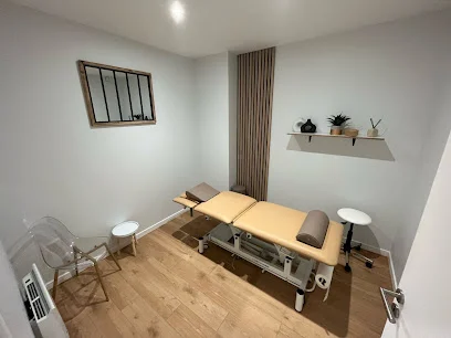 Marit Faucogney - KINÉSITHÉRAPEUTE - Ondes de choc - Cryolipolyse & Radiofréquence