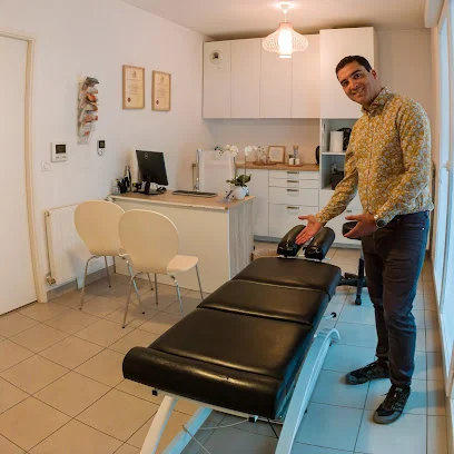 Maxime Krakus, Chiropracteur