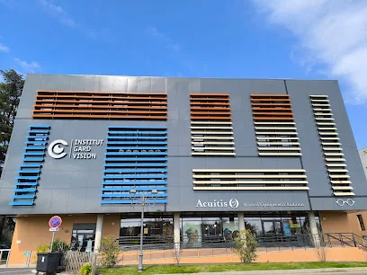 Nieves Geslin - Ostéopathe