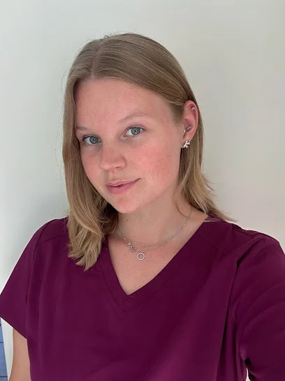Nina SOLARINNE - Ostéopathe D.O.
