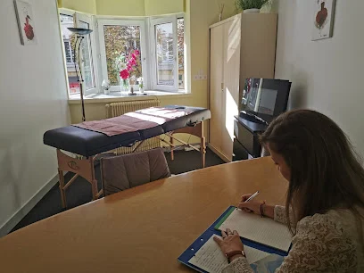 Ophélie Miral - Thérapeute Manuelle D.Po Méthode Poyet & OrganoSynergie