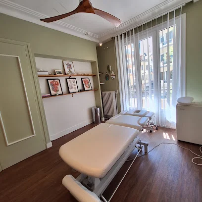 Ostéopathe à Annecy - Tifenn Huiban