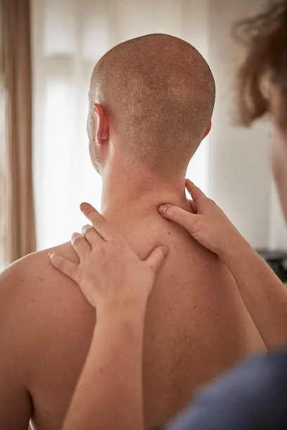 Ostéopathe Angèle Fichaux