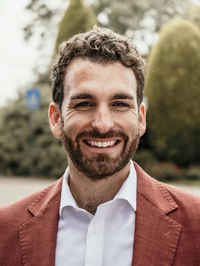 Ostéopathe D.O Lille Lomme Lambersart - Marin Noyon