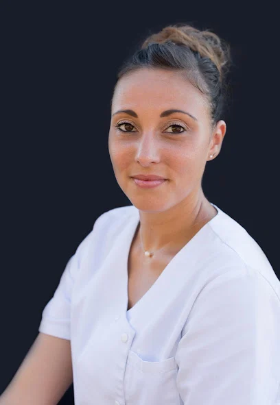 Ostéopathe Manon Huellic