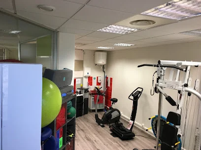 Ouadih BEN ABADA Ostéopathe DO Kinésithérapeute DE