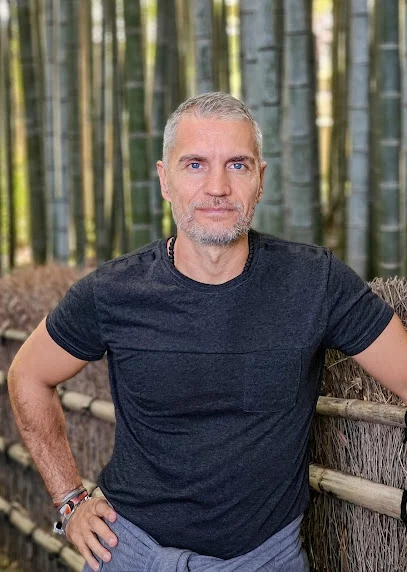 Philippe MATEOS Ostéopathe D.O URGENCES Toulon centre-ville