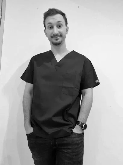 Quentin Roy - Ostéopathe