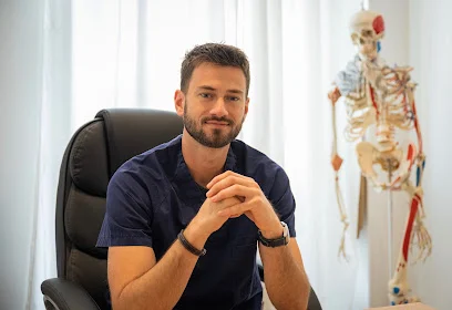 RAYMOND Baptiste Ostéopathe D.O. et Méthode Mézières