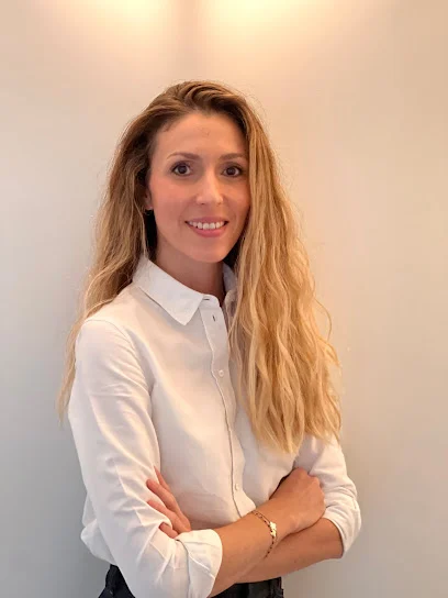 Rébecca COHEN - Ostéopathe Rosny sous bois- Fertilité PMA Bébé Femme enceinte