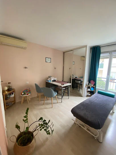 Rebecca Seif - Ostéopathe