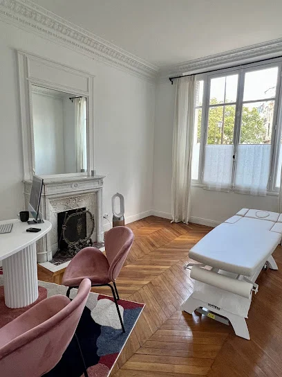 Roxane BIELECKI - Ostéopathe Paris 14