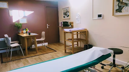 Sara TACLET Ostéopathe D.O et Emma BISSERBES Ostéopathe D.O Pessac