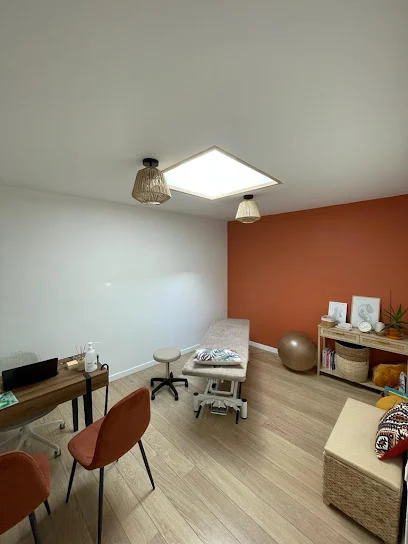 Zoé COUREL-DEBON, Ostéopathe D.O, Vertou (44)